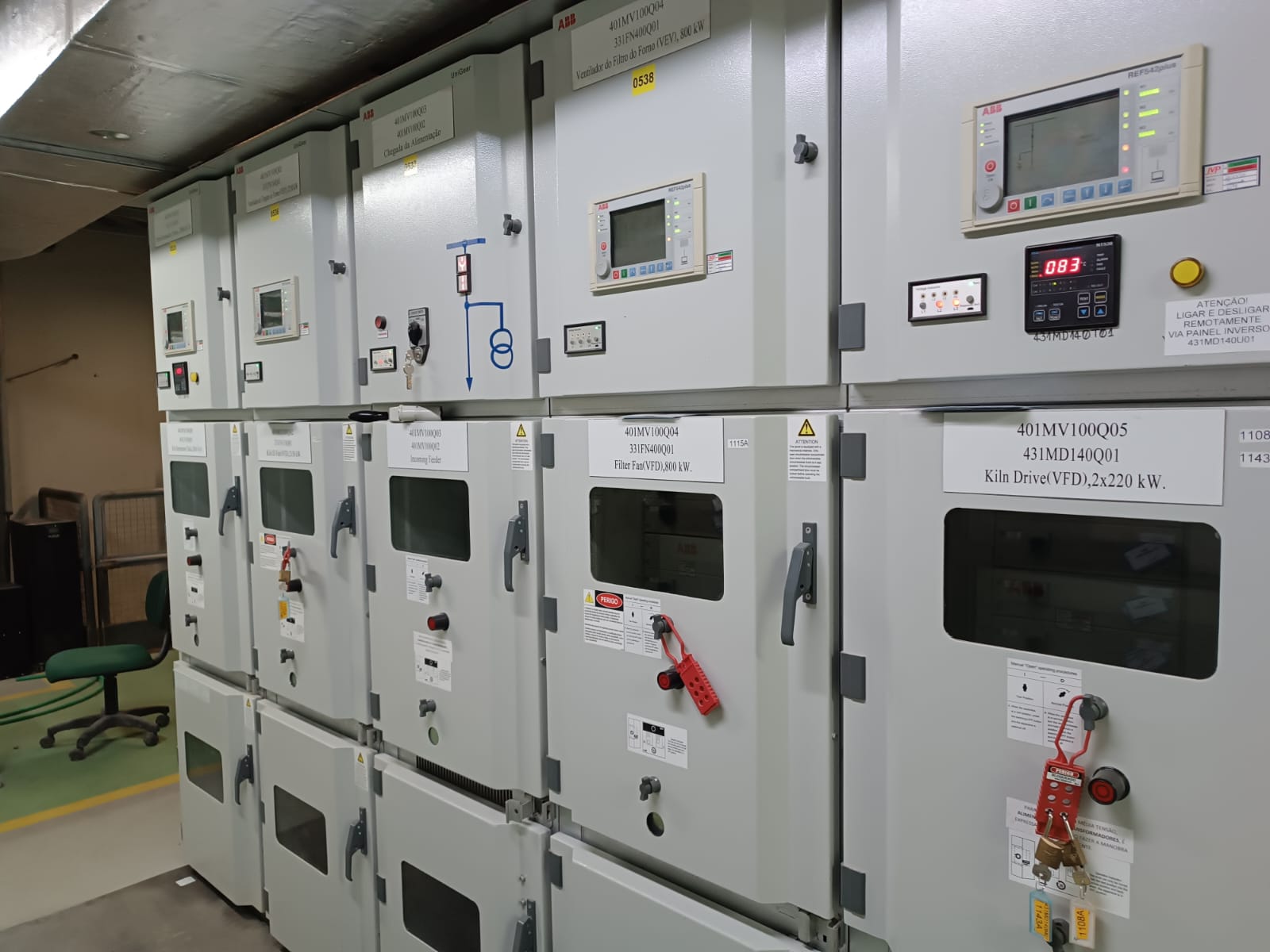 Serviço de engenharia elétrica realizado pela Kirchhoff